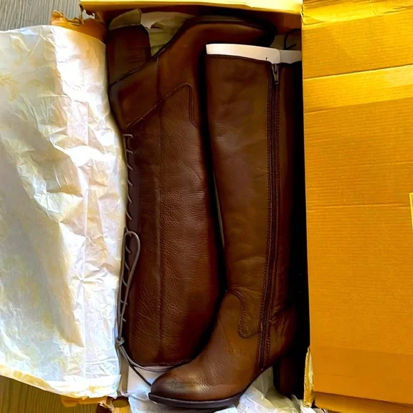 Sofft Riding Boots Wheaton Size 7 NWT 
100% leather - Picture 4 of 16